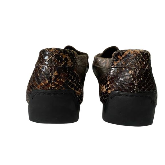 Stuart Weitzman 6M Driving Mocs Loafers Snake Print Chain Flats Square Toe Read - Picture 12 of 14